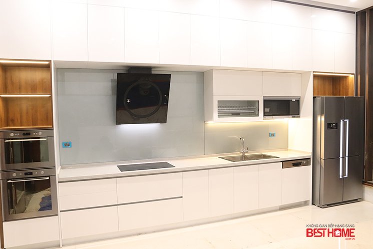 Tủ bếp gỗ Acrylic – Hoàn thiện công trình tủ bếp nhà Mrs. Tuyết – Phan Đình Phùng – Hà Nội